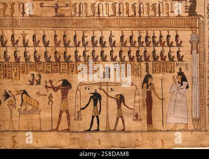 Ammit, Thoth und das Wiegen des Herzens. Papyrus aus dem Buch der Toten. Ägypten. T urin, Ägyptisches Museum. Italien. Stockfoto