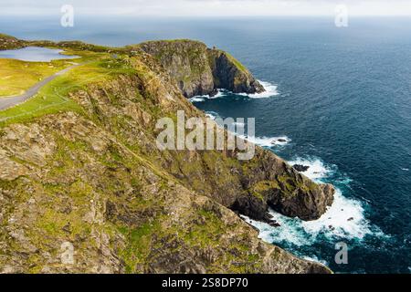 Slieve League, Irlands höchsten Meeresklippen, in south west Donegal entlang dieser herrlichen Küste fahren. Eine der beliebtesten hält Stockfoto