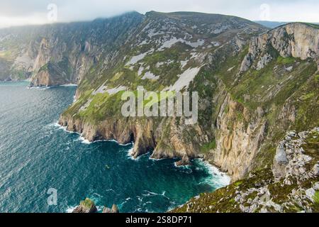 Slieve League, Irlands höchsten Meeresklippen, in south west Donegal entlang dieser herrlichen Küste fahren. Eine der beliebtesten hält Stockfoto