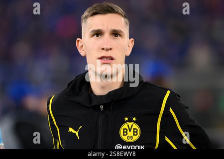 Nico Schlotterbeck von Borussia Dortmund während des Champions-League-Fußballspiels zwischen Bologna FC und Borussia Dortmund im Renato Dall’Ara Stadion in Bologna (Italien) am 21. Januar 2025. Stockfoto