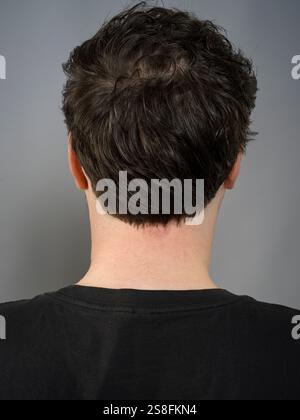 Rückansicht der Männerhaare Stockfoto