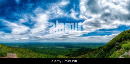 Landschaften wie der Hudson River und Berkshires in der Ferne, Palenville, New York, USA Stockfoto