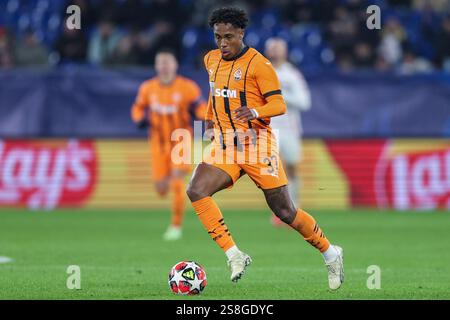 Deutschland. Januar 2025. Fussball UEFA Champions League 7. Spieltag Schachtar Donezk - Stade Brest am 22.01.2025 in der Arena AufSchalke in Gelsenkirchen Kevin ( Donezk ) Foto: Revierfoto Credit: ddp Media GmbH/Alamy Live News Stockfoto