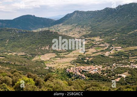 Dorf Duilhac-sous-Peyrepertuse, Aude, Frankreich Stockfoto