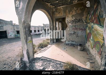 Die verlassenen Ruinen der alten Leprakolonie in Abades Teneriffa, Spanien 08-12-2024. Stockfoto