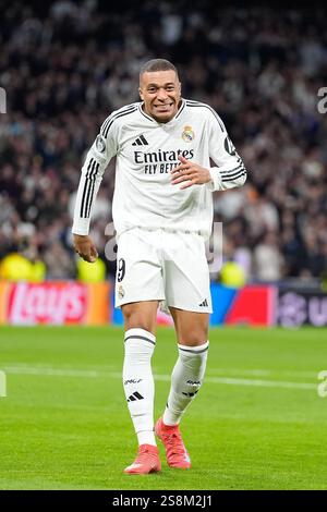Kylian Mbappe von Real Madrid feiert am 22. Januar 2025 im Santiago Bernabeu Stadion in Madrid ein Tor beim Fußballspiel der UEFA Champions League, League Phase, zwischen Real Madrid und RB Salzburg Stockfoto