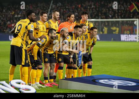 Prag, Tschechische Republik. Januar 2025. Das Team von Inter wurde während des UEFA Champions League-Spiels zwischen Sparta Prag und Inter in der Epet Arena gesehen. Endpunktzahl; Sparta Prag 0:1 Inter. Quelle: SOPA Images Limited/Alamy Live News Stockfoto