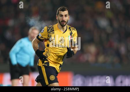 Prag, Tschechische Republik. Januar 2025. Henrikh Mkhitaryan von Inter wurde während des UEFA Champions League-Spiels zwischen Sparta Prag und Inter in der Epet Arena gesehen. Endpunktzahl; Sparta Prag 0:1 Inter. Quelle: SOPA Images Limited/Alamy Live News Stockfoto