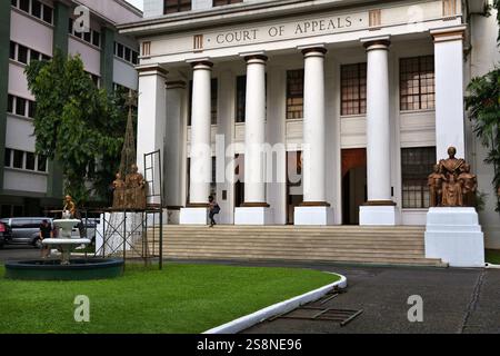 MANILA, PHILIPPINEN - 24. NOVEMBER 2017: Öffentliches Gebäude des Berufungsgerichts in Manila. Stockfoto
