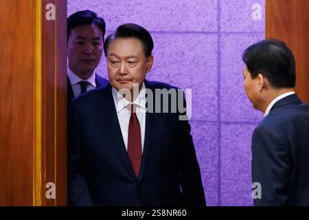 Seoul, Südkorea. Januar 2025. Yoon Suk Yeol, südkoreanischer Präsident, während einer Anhörung wegen seines Amtsenthebungsverfahrens vor dem Verfassungsgericht in Seoul, Südkorea, am Donnerstag, den 23. Januar 2025. (Foto: SeongJoon Cho/POOL/SIPA USA) Credit: SIPA USA/Alamy Live News Stockfoto