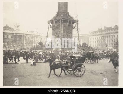 Nelson's Monument Trafalgar Square, 5. Oktober 1907. . Archivfoto, London, England, Kredit: Sir William Dixson, um 1907 Stockfoto
