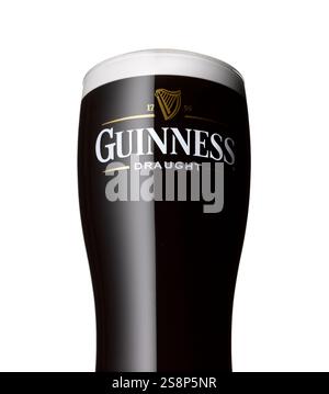 Ein frisch gegossenes Pint Guinness Stockfoto