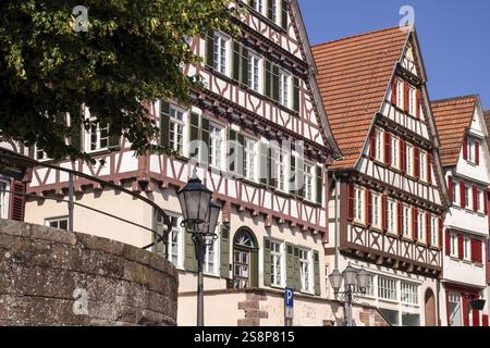 Ein Bild einer Reihe typischer Häuser in Calw Deutschland Stockfoto