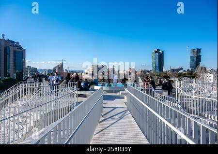 Perspektivischer Blick über die Panoramaplattform der Tirana-Pyramide, Albanien, 13. Dezember 2024 Stockfoto