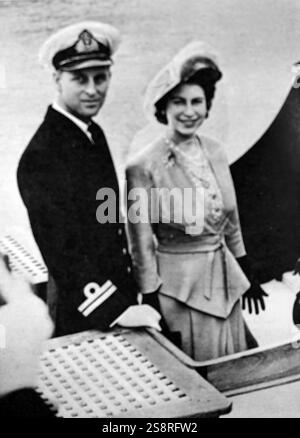 Prinzessin Elizabeth (später Königin Elizabeth II.) und der Herzog von Edinburgh besuchen Sie Paris, 1948 Stockfoto