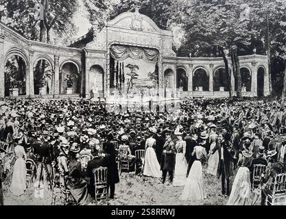 Elysee Palace Garden Festival, August 1910, Paris. Der Elysée-Palast ist die offizielle Residenz des Präsidenten der Französischen Republik Stockfoto