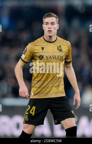 Rom, Italien. Januar 2025. Luka Sucic von Real Sociedad sieht sich beim Spiel der UEFA Europa League 2024/25 League MD7 zwischen SS Lazio und Real Sociedad am 23. Januar 2025 in Rom an. Quelle: Giuseppe Maffia/Alamy Live News Stockfoto