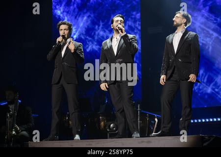 IL gruppo musicale Il Volo composto da Piero Barone, Ignazio Boschetto e Gianluca Ginoble - durante il Concerto del Tour â??Tutti per UNO-Ad Astra Live Nei Palasportâ? al Palazzo dello Sport di Roma Stockfoto