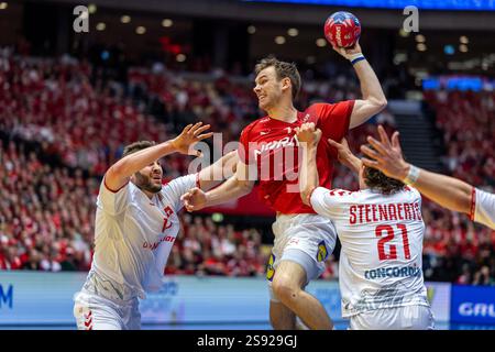 Herning, Dänemark. Januar 2025. Mathias Gidsel (19) aus Dänemark wurde 2025 beim IHF Handball-WM-Spiel der Männer zwischen Dänemark und der Schweiz bei Jyske Bank Boxen in Herning gesehen. Stockfoto