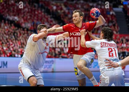 Herning, Dänemark. Januar 2025. Mathias Gidsel (19) aus Dänemark wurde 2025 beim IHF Handball-WM-Spiel der Männer zwischen Dänemark und der Schweiz bei Jyske Bank Boxen in Herning gesehen. Stockfoto
