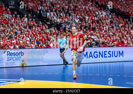 Herning, Dänemark. Januar 2025. Mathias Gidsel (19) aus Dänemark wurde 2025 beim IHF Handball-WM-Spiel der Männer zwischen Dänemark und der Schweiz bei Jyske Bank Boxen in Herning gesehen. Stockfoto
