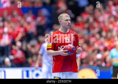 Herning, Dänemark. Januar 2025. Magnus Saugstrup (15) aus Dänemark wurde 2025 beim IHF Handball-WM-Spiel der Männer zwischen Dänemark und der Schweiz bei Jyske Bank Boxen in Herning gesehen. Stockfoto