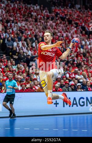 Herning, Dänemark. Januar 2025. Mathias Gidsel (19) aus Dänemark wurde 2025 beim IHF Handball-WM-Spiel der Männer zwischen Dänemark und der Schweiz bei Jyske Bank Boxen in Herning gesehen. Stockfoto
