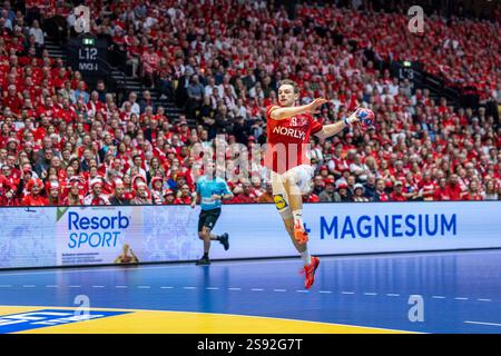 Herning, Dänemark. Januar 2025. Mathias Gidsel (19) aus Dänemark wurde 2025 beim IHF Handball-WM-Spiel der Männer zwischen Dänemark und der Schweiz bei Jyske Bank Boxen in Herning gesehen. Stockfoto