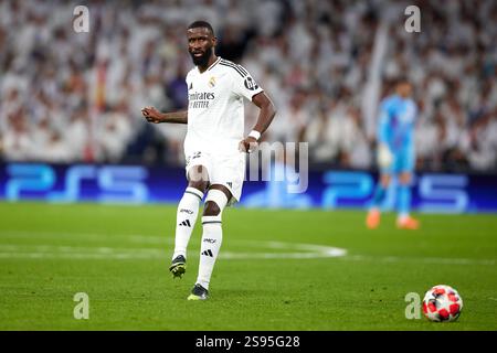 MADRID, SPANIEN - 22. JANUAR: Antonio Rudiger von Real Madrid während des Spiels der UEFA Champions League 2024/25 Phase MD7 zwischen Real Madrid CF und Real Madrid Stockfoto