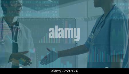 Bild der Finanzdatenverarbeitung über verschiedene Ärzte im Krankenhaus Stockfoto