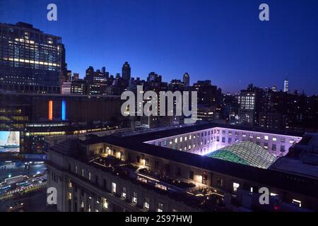 James A Farley Gebäude (Moynihan Bahnhalle) bei Nacht Stockfoto