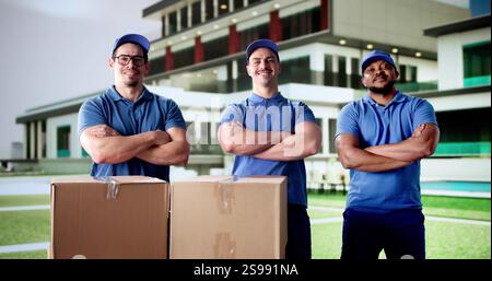 Effiziente Transportfahrzeuge beladen den Transporter mit Kisten für die Bereitstellung von Umzugsdiensten. Uniformierter afroamerikanischer Arbeiter koordiniert verschiedene Teams für effiziente Bewegungen. Stockfoto