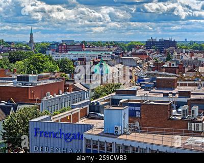 Großbritannien, South Yorkshire, Doncaster, Luftaufnahme des Stadtzentrums von Doncaster. Stockfoto