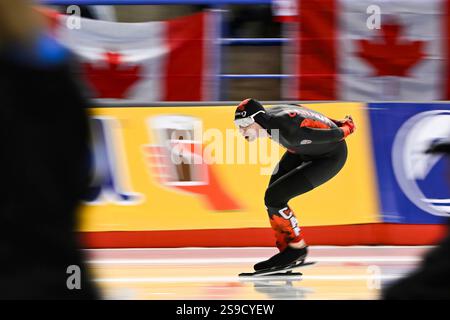 CALGARY, ab, KANADA - 25. JANUAR: Ted-Jan Bloemen (CAN) Rennen während der 10000 m langen Männer Division A bei ISU World Cup Speed Skating #3 am 25. Januar 2025 im Olympic Oval in Calgary, ab, Kanada (Foto: David Kirouac) Credit: dpa Picture Alliance/Alamy Live News Stockfoto