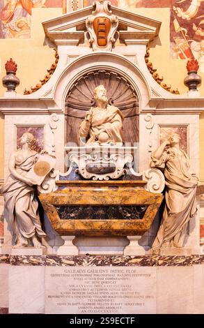 Florenz, Italien, 6. Januar 2024: Grab von Galileo, Santa Croce Stockfoto