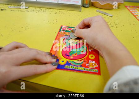 Taiwan - 19. November 2024: Taiwan Lotto Scratch-off-Tickets, Taiwan-Rubbelkarte. Chinesisches Neujahr Stockfoto