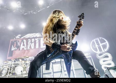 Oslo, Norwegen. Januar 2025. Die US-amerikanische Heavy-Metal-Band Pantera gibt ein Live-Konzert im Oslo Spektrum in Oslo. Hier ist Gitarrist Zakk Wylde live auf der Bühne zu sehen. Stockfoto
