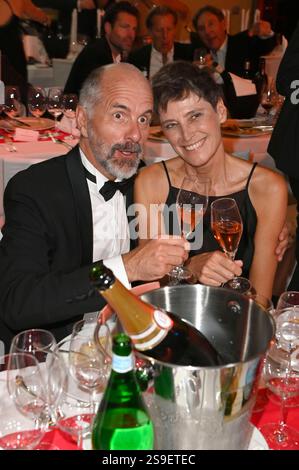 Christoph Maria Herbst mit Ehefrau Gisi Herbst beim 49. Deutsche Filmball 2025 im Hotel Bayerischer Hof. München, 25.01.2025 Stockfoto