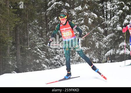 Antholz, Italien. Januar 2025. ANTHOLZ-ANTERSELVA, ITALIEN - 26. JANUAR: Natalja Kocergina aus Litauen tritt am 26. Januar 2025 in Antholz-Anterselva, Italien, bei der Frauen 4x6km Staffel des IBU World Cup Biathlon Antholz in Antholz-Anterselva an.250126 SEPA 24 064 - 20250126 PD6193 Credit: APA-PictureDesk/Alamy Live News Stockfoto