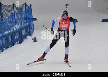 Antholz, Italien. Januar 2025. ANTHOLZ-ANTERSELVA, ITALIEN - 26. JANUAR: Tuuli Tomingas aus Estland tritt am 26. Januar 2025 in Antholz-Anterselva (Italien) an. 250126 SEPA 24 054 - 20250126 PD6250 Credit: APA-PictureDesk/Alamy Live News Stockfoto