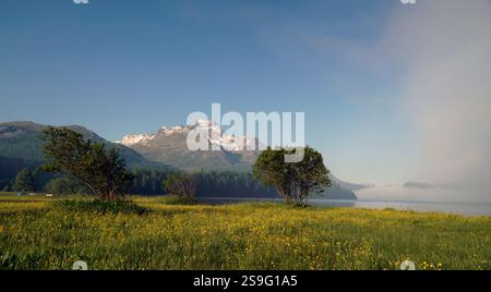 Die Maloja-Schlange am Sils-See. Engadine, Graubünden, Schweiz Stockfoto