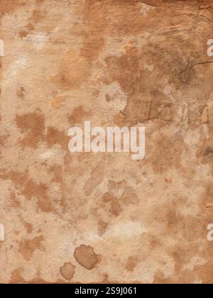 Handgemalte Pergamentpapier-Textur, Hintergrund oder Overlay im Vintage-Stil. Stark gebeizte braune, beige, dunkelbraune, braune Farben. Veraltete Seite. Stockfoto