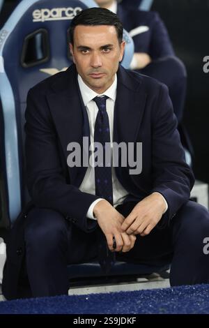 Rom, Italien 26.01.2025: Raffaele Palladino Trainer von Fiorentina auf der Bank während der italienischen Fußballmeisterschaft Serie A Enilive 2024-202 Stockfoto