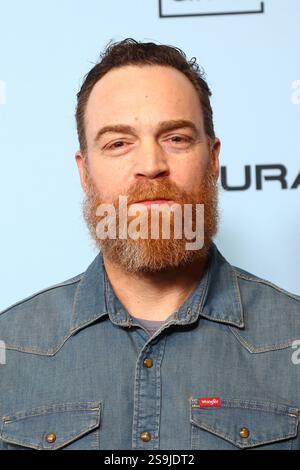 Park City, UT, 26. Januar 2025. Dominic Bogart bei Ankunft für SONNENFISCHE (& OTHER STORIES ON GREEN LAKE Premiere beim Sundance Film Festival 2025, The Ray Theatre, Park City, UT, 26. Januar, 2025. Foto: JA/Everett Collection Credit: Everett Collection Inc/Alamy Live News Stockfoto