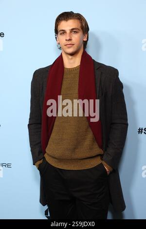 Park City, UT, 26. Januar 2025. Giovanni Mazza bei Ankunft für SONNENFISCHE (& OTHER STORIES ON GREEN LAKE Premiere beim Sundance Film Festival 2025, The Ray Theatre, Park City, UT, 26. Januar, 2025. Foto: JA/Everett Collection Credit: Everett Collection Inc/Alamy Live News Stockfoto