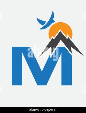 Initial Monogramm Letter M Vacation Logo Konzept mit Mount-, Sonne- und Vogelsymbol. Reiselogo Stock Vektor