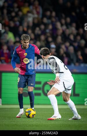 Barcelona, Spanien. Januar 2025. Lamine Yamal (FC Barcelona) in einem Spiel der La Liga EA Sports zwischen dem FC Barcelona und Valencia CF beim Estadi Olimpic Lluis Companys in Barcelona, Spanien, am 26. Januar 2025. Foto von Felipe Mondino Credit: Unabhängige Fotoagentur/Alamy Live News Stockfoto