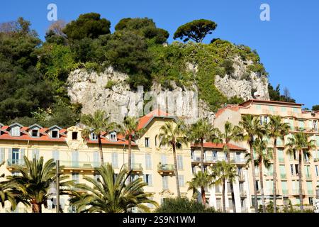 Frankreich, Côte d'azur, Nice-ville, la Colline du château EST un parc de verdure qui offre une magnifique vue sur la mer, le Port et la vielle ville. Stockfoto