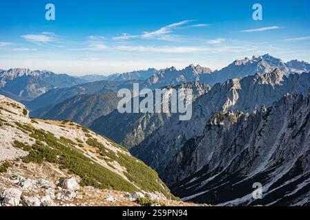 Bergbeschaulichkeit: Dolomite Range Panorama Stockfoto