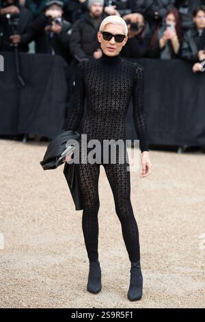 Paris, Frankreich. Januar 2025. Bryanboy besuchte die Schiaparelli Haute Couture Spring-Summer 2025 Show im Rahmen der Paris Fashion Week am 27. Januar 2025 in Paris. Foto: Aurore Marechal/ABACAPRESS. COM Credit: Abaca Press/Alamy Live News Stockfoto